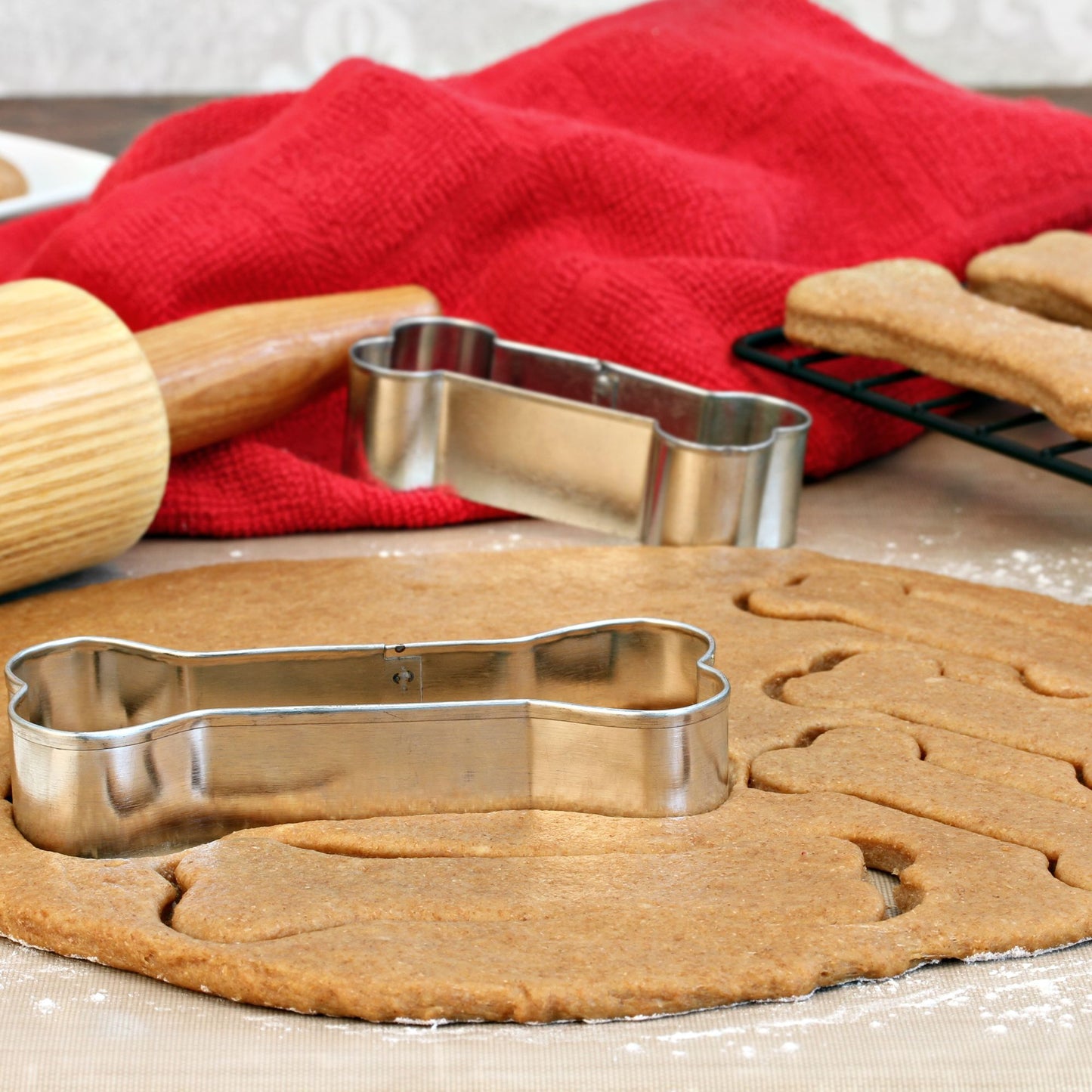 PupCakes DIY Homemade Dog Treat Kit (ENGLISH)